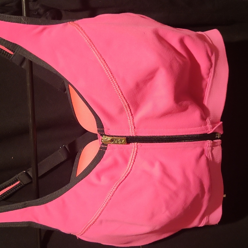 VSX SPORT VICTORIAS SECRET HOT PINK 32 C